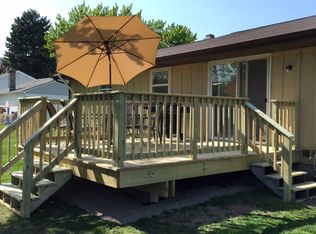 889 Louise Rd, Neenah, WI 54956