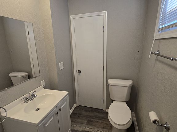 5th image of 500 Kiowa St