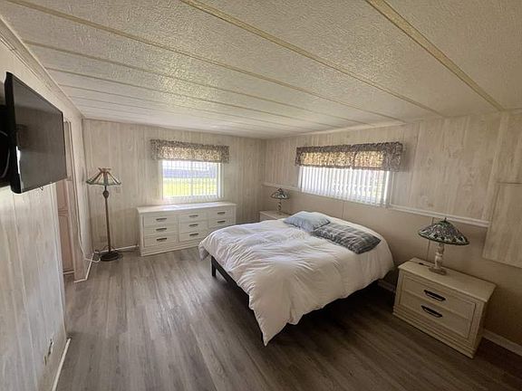 4th image of 8585 Crown Dr #269