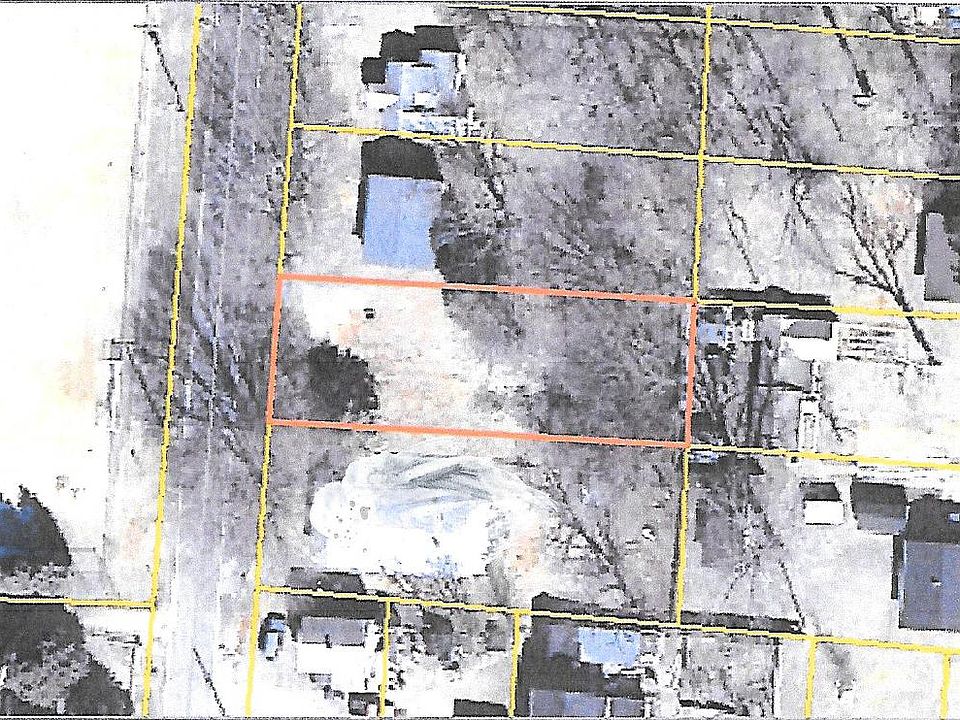 2nd image of 715 Garrison St