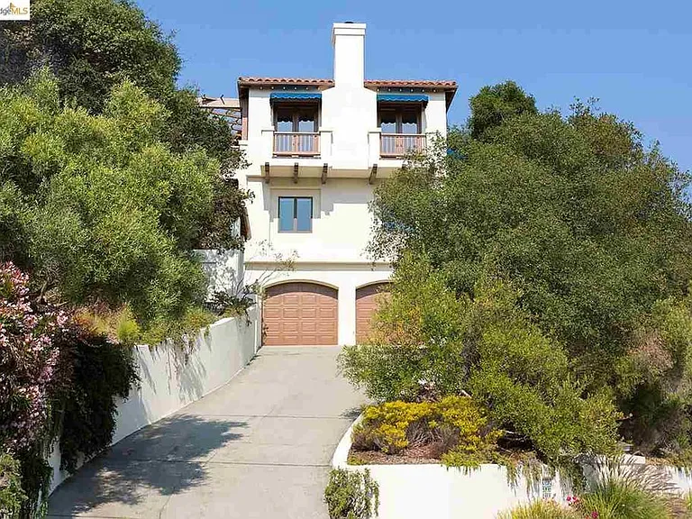 930 Aquarius Way — Photo 28