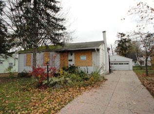 6 Carolina Ave, Lockport, NY 14094