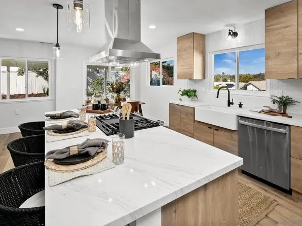 16958 Hierba Rancho Bernardo Dr, San Diego, CA 92128