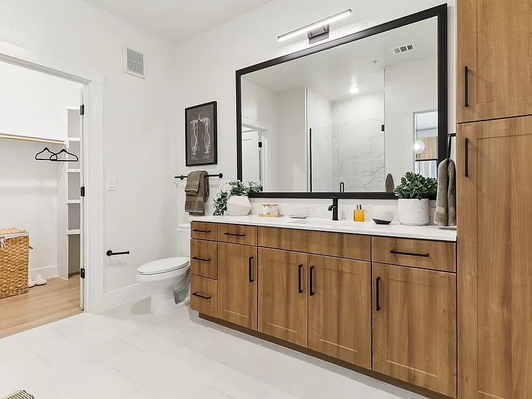 The Brentwood — Photo 11