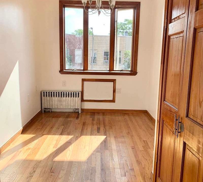 1st image of 89 Diamond St #J