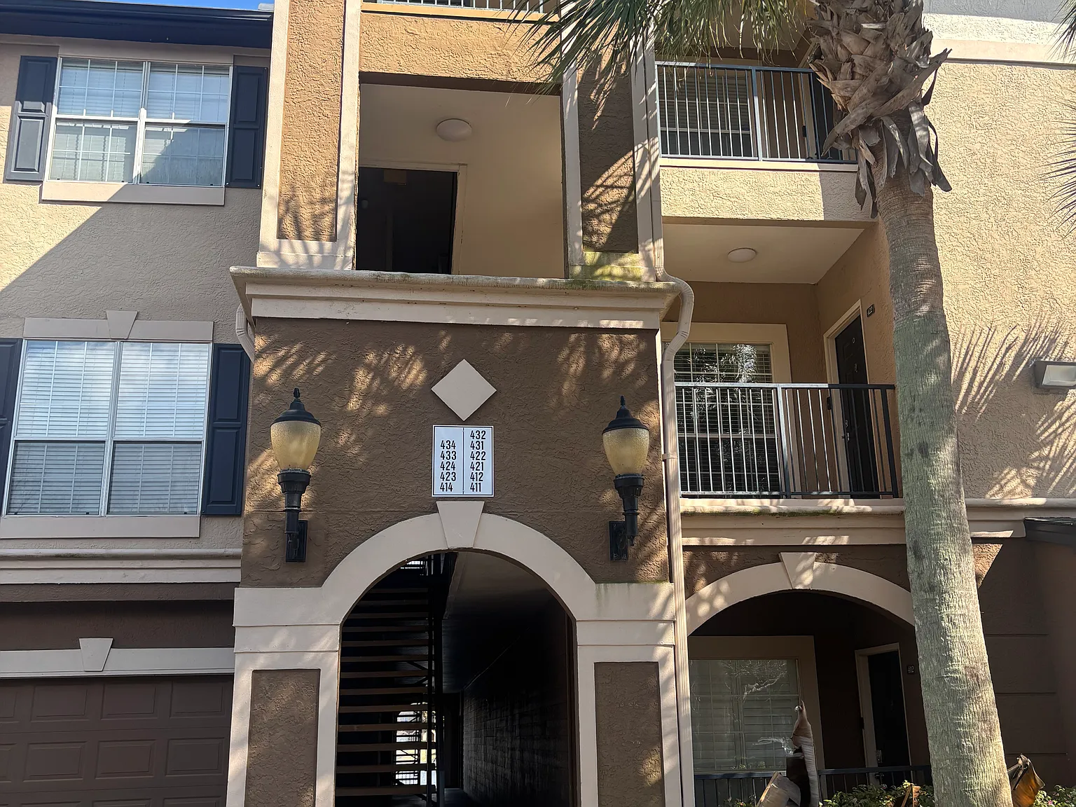 2 bed, 1244 sqft, $1,900 — Photo 3