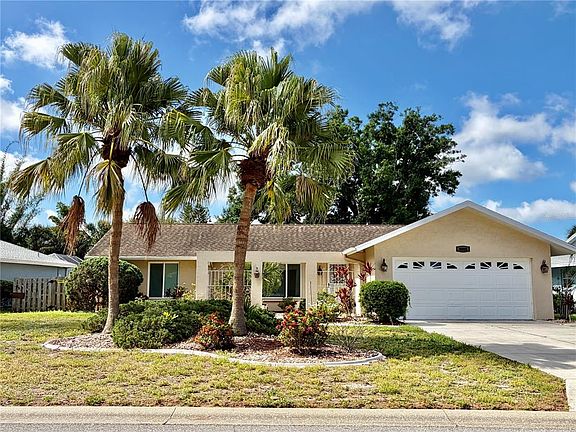 2nd image of 4892 Greencroft Rd