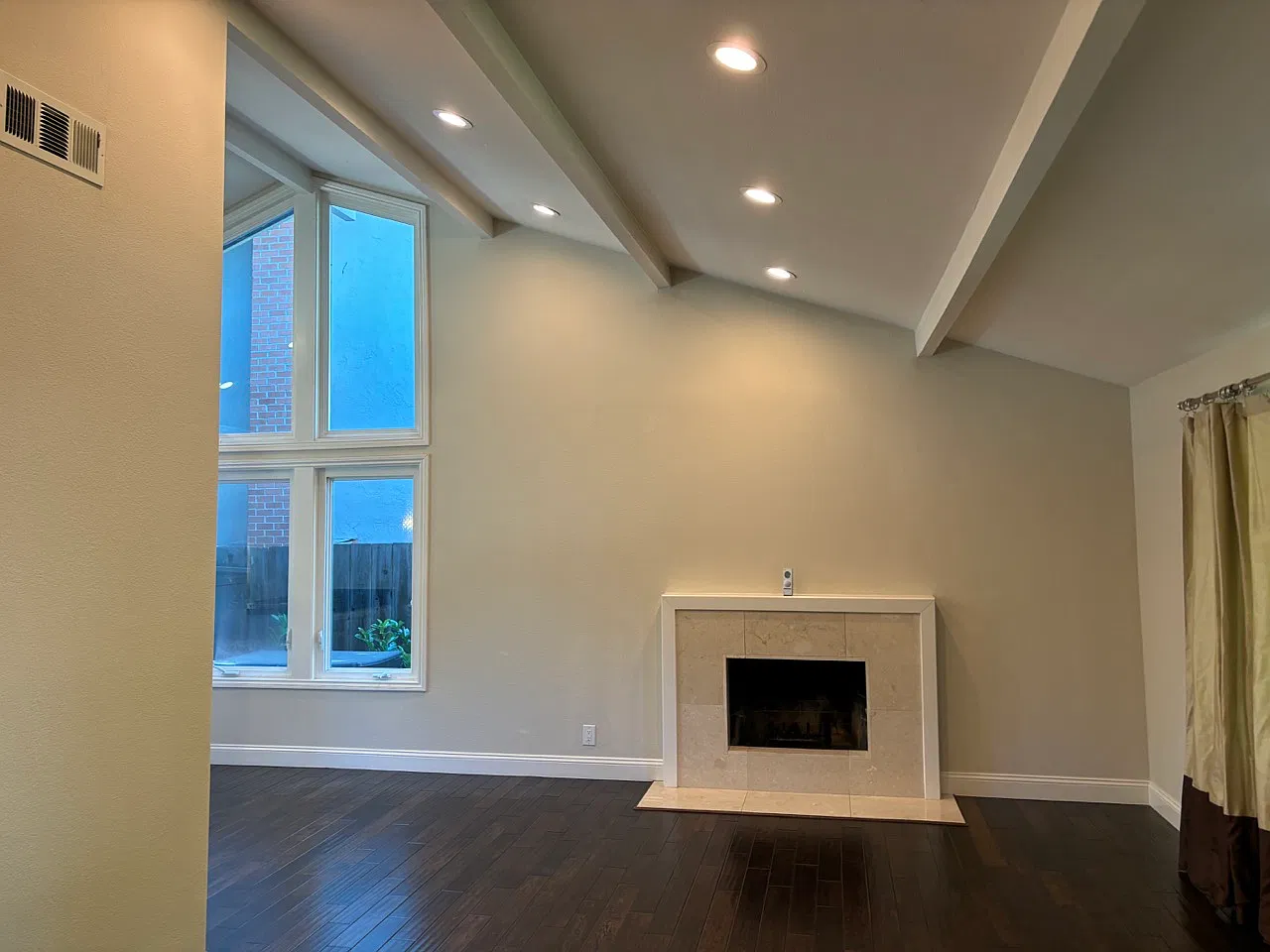 3 bed, 1416 sqft, $6,250 — Photo 4