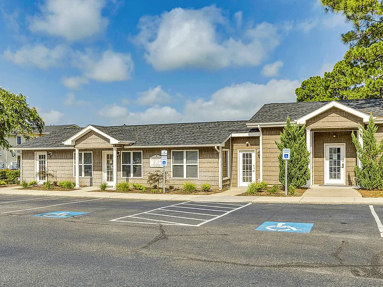 Patriot Point Apartment Homes — Photo 22