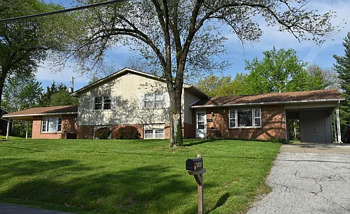 1409 Mills Dr Photo 1