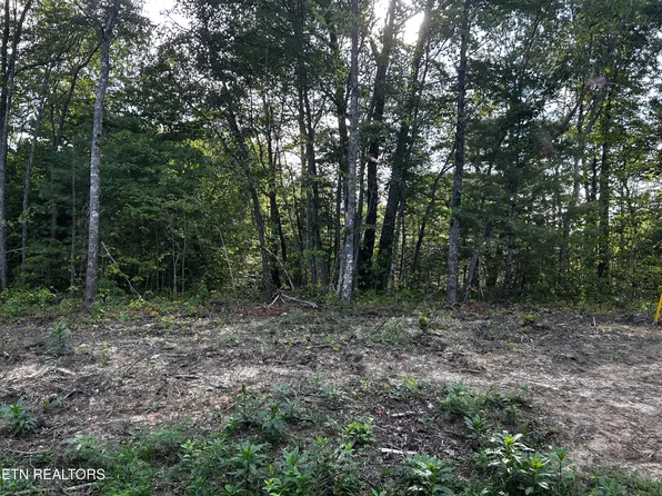 104 Wimberly Rd, Crossville, TN 38558