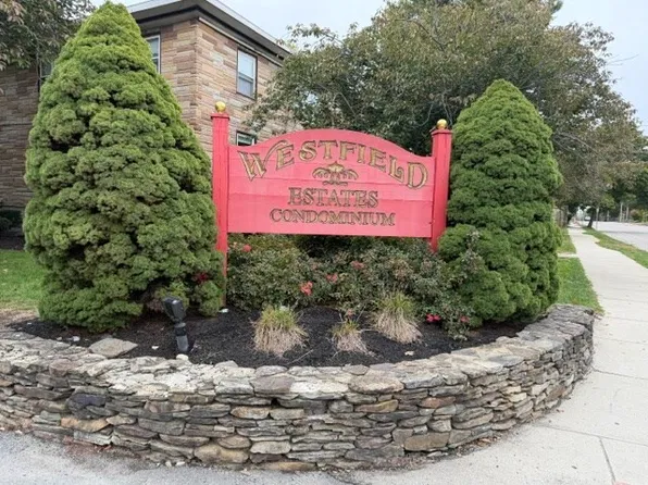 11 Auna Dr APT 3, Brockton, MA 02301