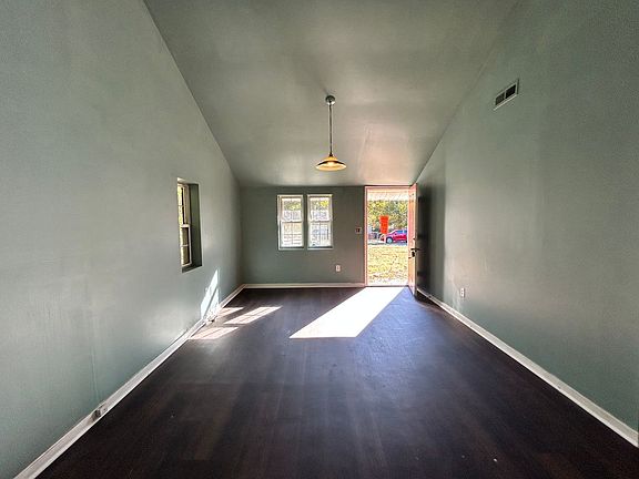 3rd image of 1654 Stansbury Ave