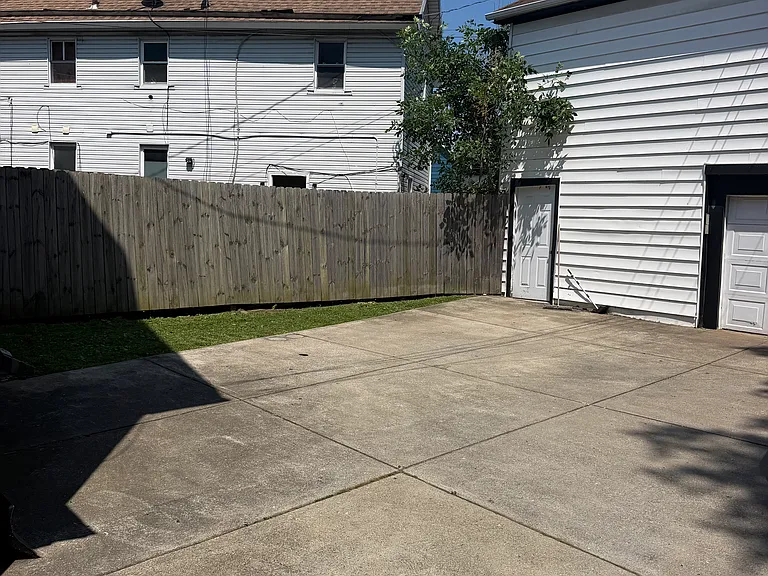432 Porter Ave #1 — Photo 20