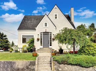 202 S 10th St, Mount Vernon, WA 98274