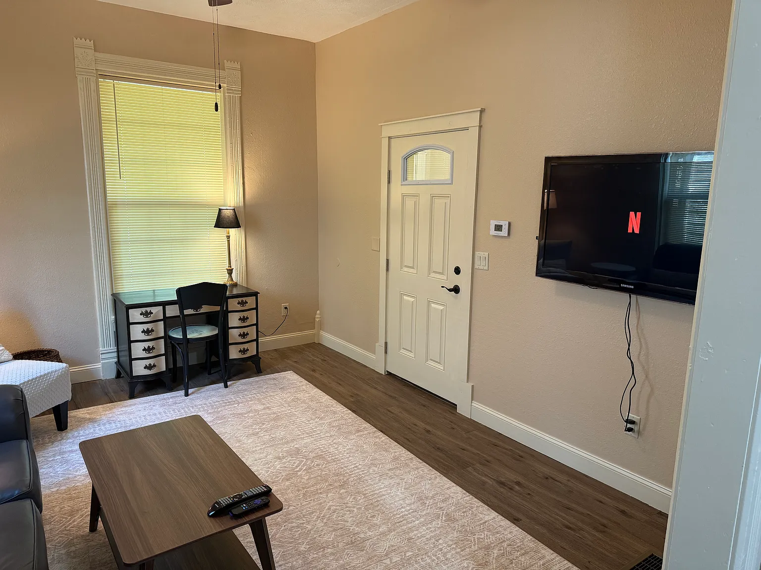 1 bed, 800 sqft, $1,600 — Photo 4