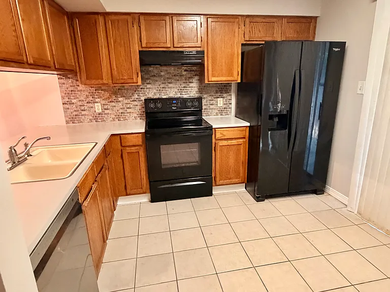 31 Colony Park Dr — Photo 9