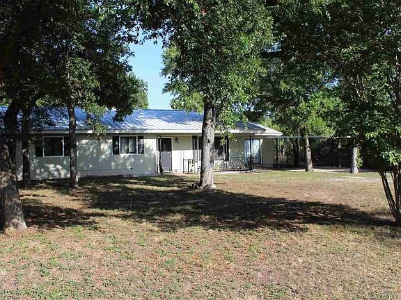 5th image of 1008 Lake Forest Dr
