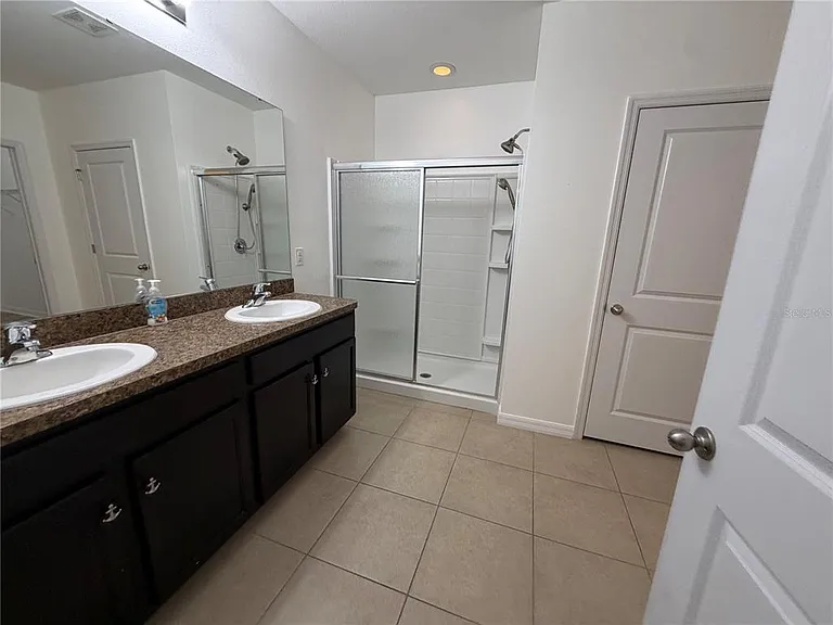 8106 Bilston Village Ln — Photo 13