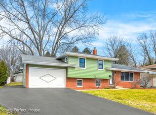 421 Tupelo Ave, Naperville, IL