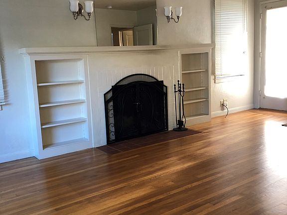5th image of 310 Chiquita Ave