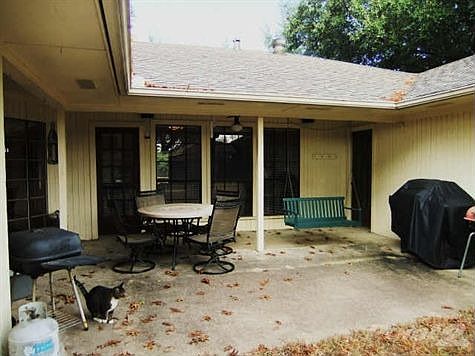 3rd image of 4805 Vera Cruz Dr