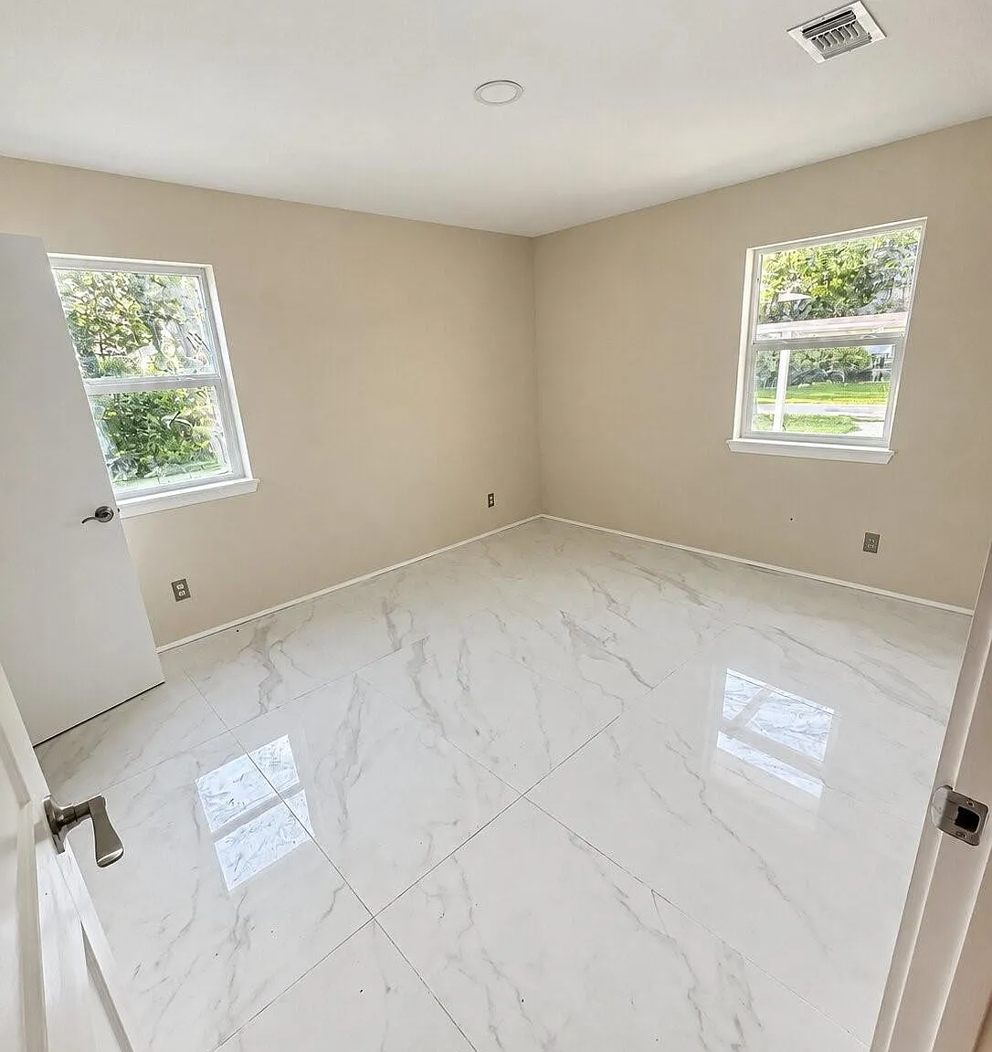 3 bed, 2.0 bath, 1260 sqft, $1,700 — Photo 4
