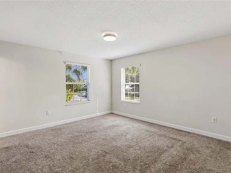 11686 Epic Ave — Photo 16