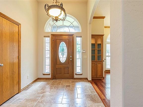 5th image of 3301 Wimberley Dr