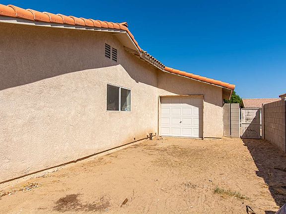 2nd image of 6303 E 43rd Pl