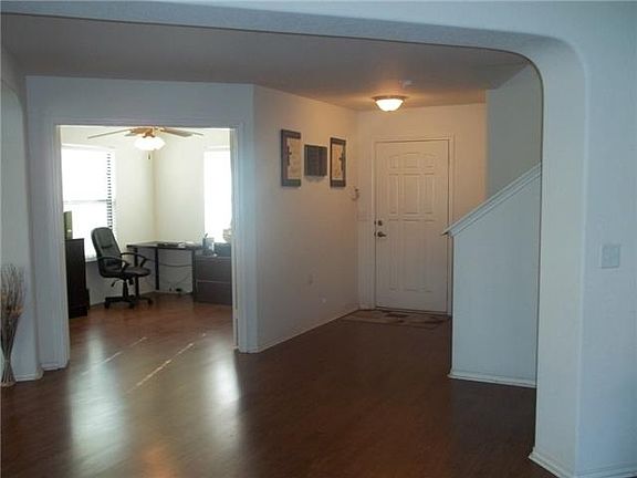 2nd image of 5705 Nijmegen Dr