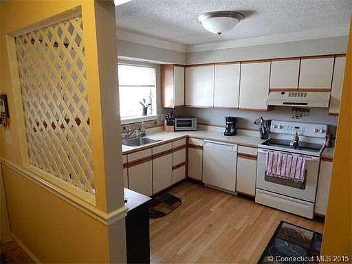 2nd image of 3 Florence Way
