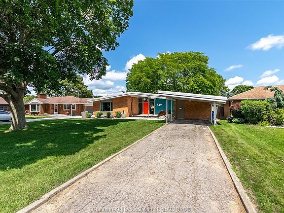 2nd image of 549 Lacroix St