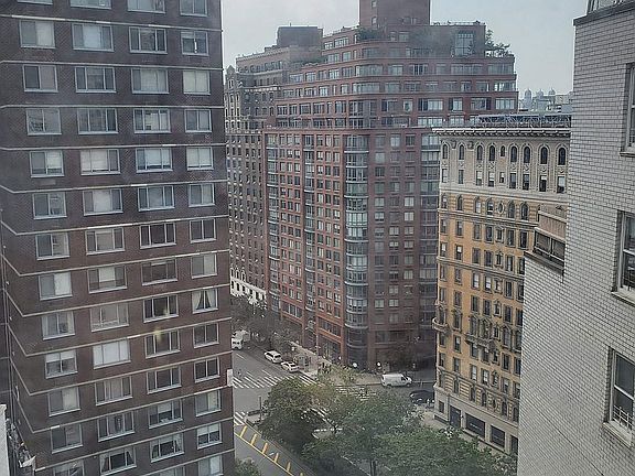 5th image of 155 W 68th St APT 1918