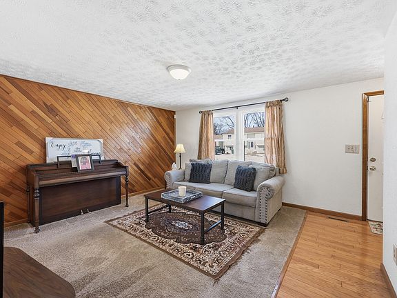 5th image of 3117 Conneaut Ct