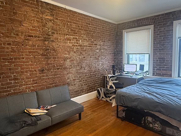 5th image of 120 Hemenway St #7