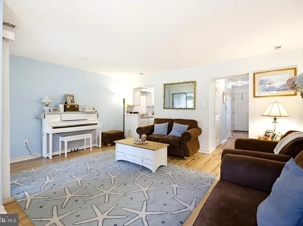 1801 Egg Harbor Rd APT 308, Clementon, NJ 08021