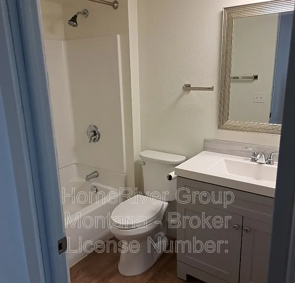 707 SW Higgins Ave #208 — Photo 2
