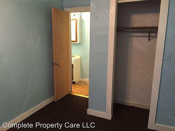 4th image of 911 W Charles St APT 5