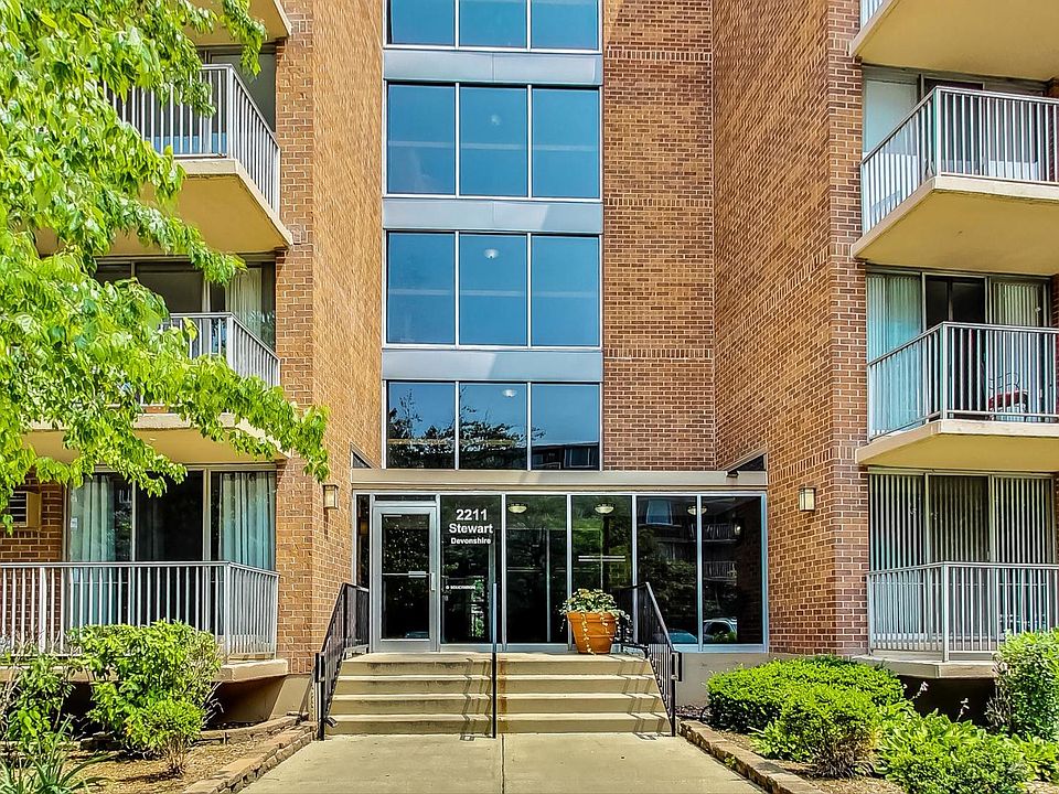 1st image of 2211 S Stewart Ave APT 1E