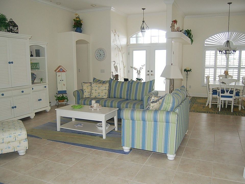 1st image of 613 Zafra Ct