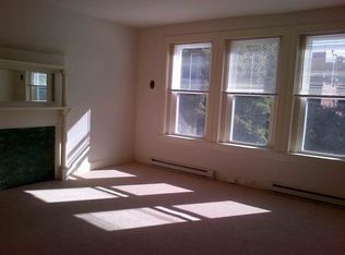 3108 N Calvert St APT 3, Baltimore, MD 21218
