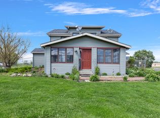 7945 Knapp Rd, Winnebago, IL 61088