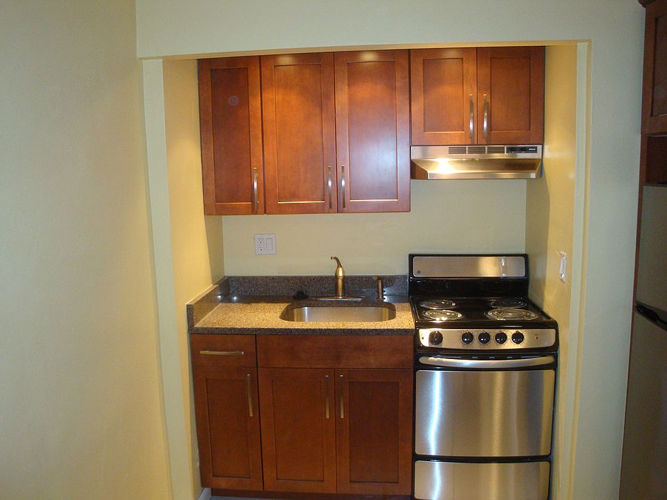 1st image of 1062 Hartley Ave Unit 103