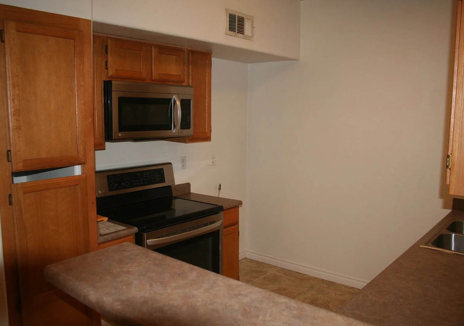 7255 W Sunset Rd — Photo 3