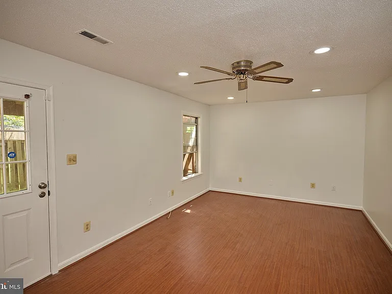 46760 Hobblebush Ter — Photo 28