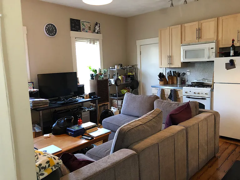 40 Springfield St #R — Photo 6