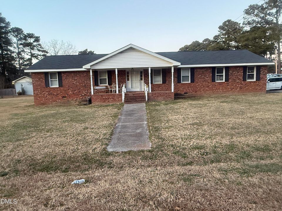 1st image of 141 Forest Ln