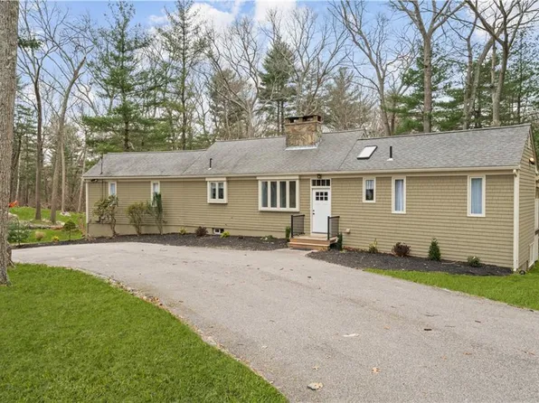295 Potter Rd, North Kingstown, RI 02852