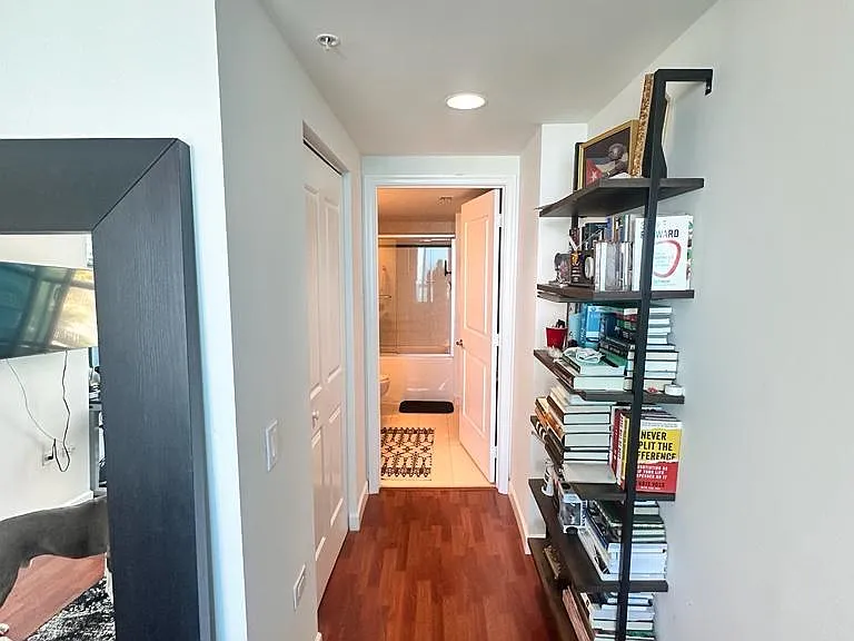 480 NE 30th St #1704 — Photo 13